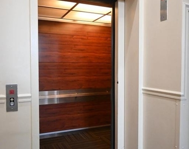 50 N Front Street - Photo Thumbnail 23