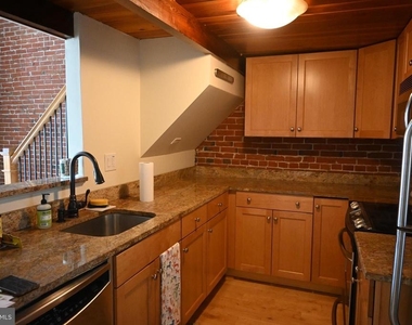 50 N Front Street - Photo Thumbnail 3