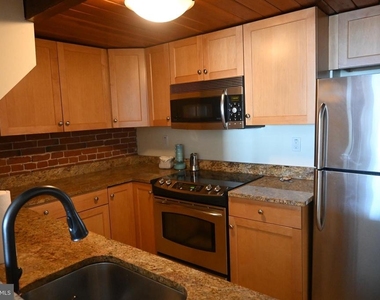 50 N Front Street - Photo Thumbnail 5