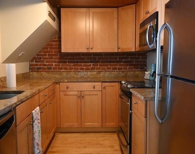 50 N Front Street - Photo Thumbnail 7