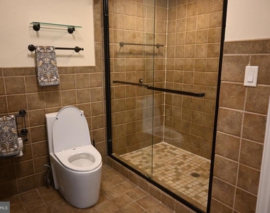 50 N Front Street - Photo Thumbnail 9