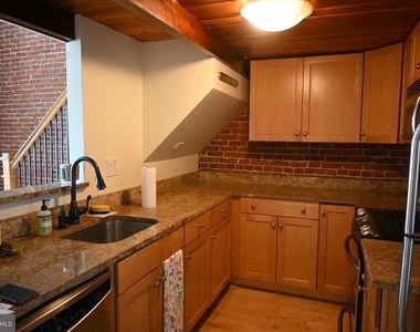50 N Front Street - Photo Thumbnail 4