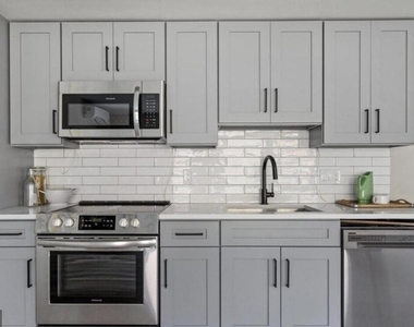 3515 Midvale Avenue - Photo Thumbnail 2