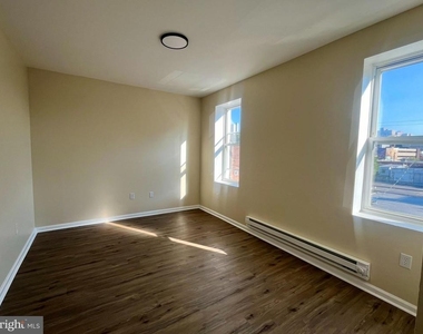 4059 Powelton Avenue - Photo Thumbnail 9