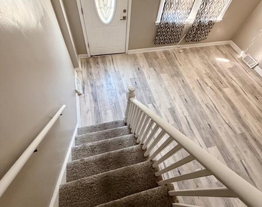 6527 Tulip Street - Photo Thumbnail 8