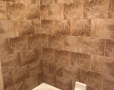 2908 Ridge Avenue - Photo Thumbnail 2