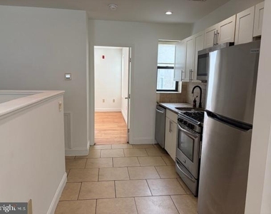 2908 Ridge Avenue - Photo Thumbnail 4