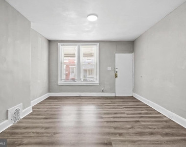 2511 W Oakdale Street - Photo Thumbnail 3
