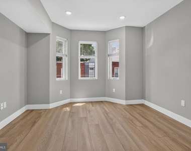 1843 E Hazzard Street - Photo Thumbnail 15