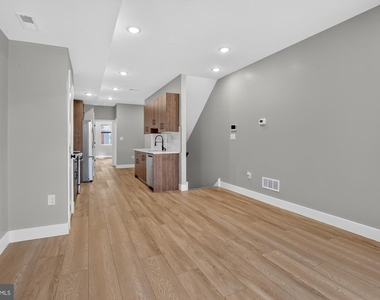 1843 E Hazzard Street - Photo Thumbnail 5