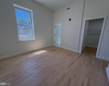 2013 Green Street - Photo Thumbnail 27
