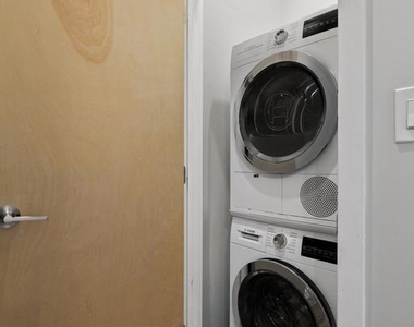 1720 Folsom Street - Photo Thumbnail 29