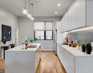 1720 Folsom Street - Photo Thumbnail 9