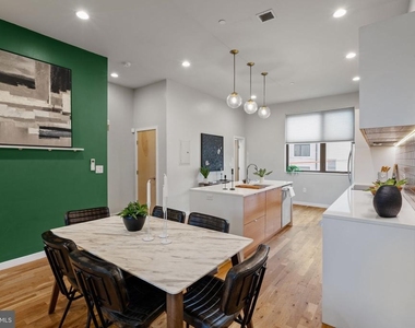 1720 Folsom Street - Photo Thumbnail 12