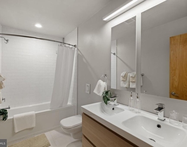 1720 Folsom Street - Photo Thumbnail 22