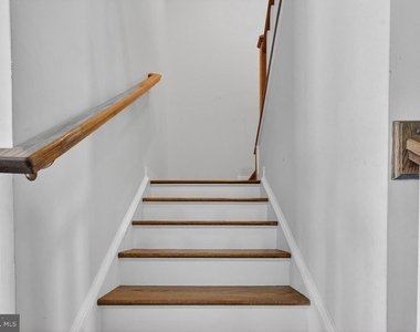 8005 Milltown Circle - Photo Thumbnail 20