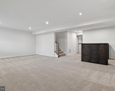 8005 Milltown Circle - Photo Thumbnail 42