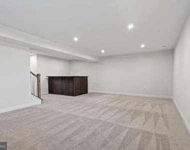 8005 Milltown Circle - Photo Thumbnail 41
