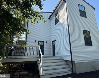 132 Yale Avenue - Photo Thumbnail 2