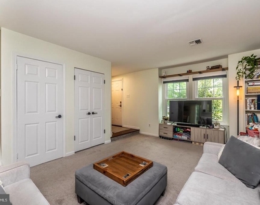 786 Bradford Terrace - Photo Thumbnail 2
