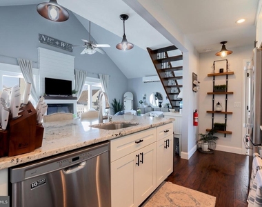 140 Matilda Drive - Photo Thumbnail 5