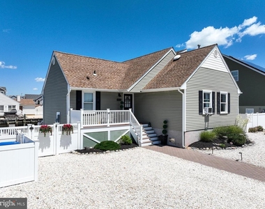 140 Matilda Drive - Photo Thumbnail 47