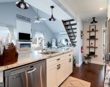 140 Matilda Drive - Photo Thumbnail 17