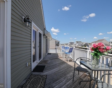140 Matilda Drive - Photo Thumbnail 43
