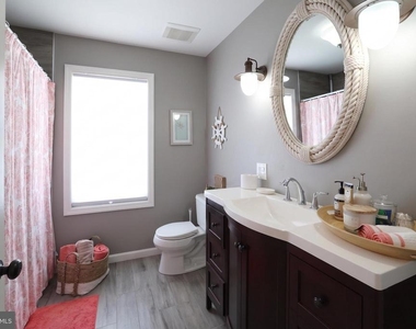 140 Matilda Drive - Photo Thumbnail 7