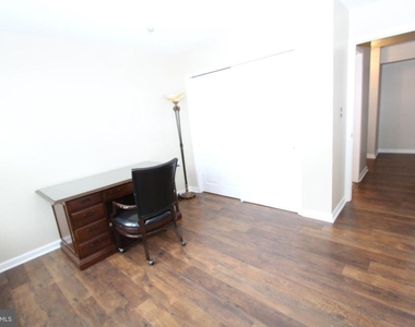 110 Biscayne Court - Photo Thumbnail 26