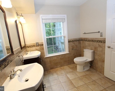 110 Biscayne Court - Photo Thumbnail 15