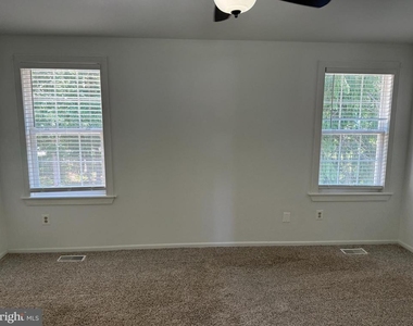 1070 Baywood Drive - Photo Thumbnail 9
