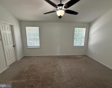 1070 Baywood Drive - Photo Thumbnail 10