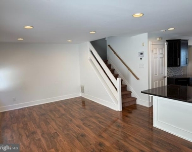 1070 Baywood Drive - Photo Thumbnail 4
