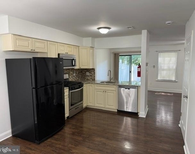 1042 Baywood Drive - Photo Thumbnail 1