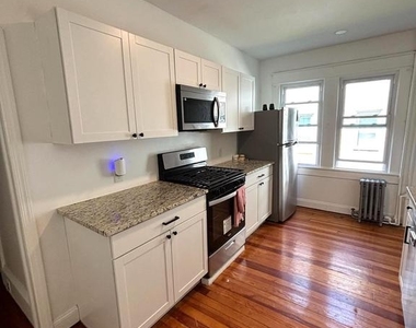14 Simpson Avenue - Photo Thumbnail 3
