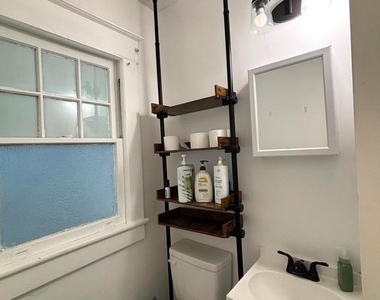14 Simpson Avenue - Photo Thumbnail 11