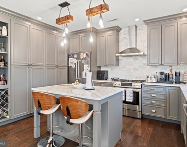18 Wilkins Avenue - Photo Thumbnail 6