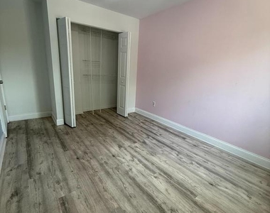 1080 Pendleton Court - Photo Thumbnail 32