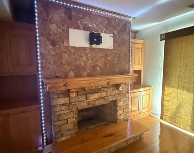 1080 Pendleton Court - Photo Thumbnail 22
