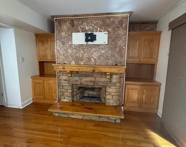 1080 Pendleton Court - Photo Thumbnail 16