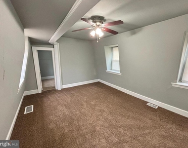 211 Front Street - Photo Thumbnail 4