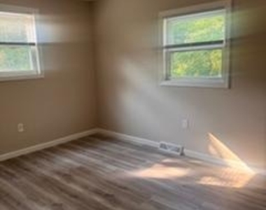 212 California Trail - Photo Thumbnail 12