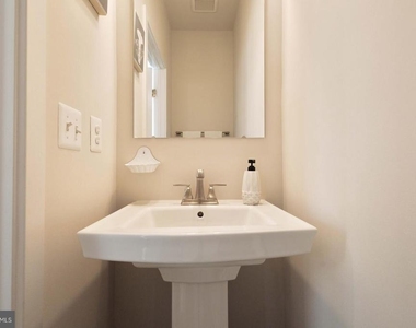 4112 Shirley Rose Court - Photo Thumbnail 17