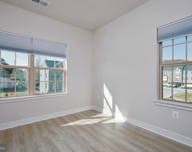 4112 Shirley Rose Court - Photo Thumbnail 18