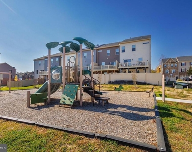 4112 Shirley Rose Court - Photo Thumbnail 28