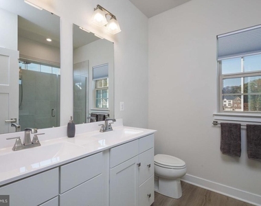 4112 Shirley Rose Court - Photo Thumbnail 14