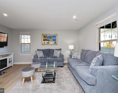 4112 Shirley Rose Court - Photo Thumbnail 24