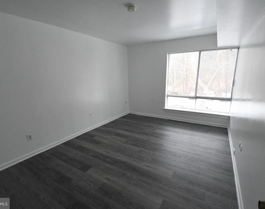 8459 Greenbelt Road - Photo Thumbnail 5