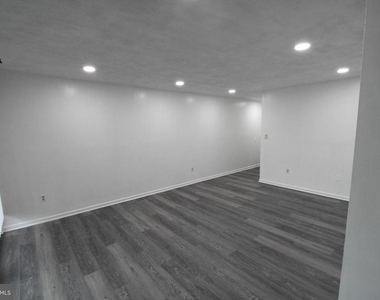 8459 Greenbelt Road - Photo Thumbnail 2